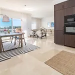 Park Apartment *